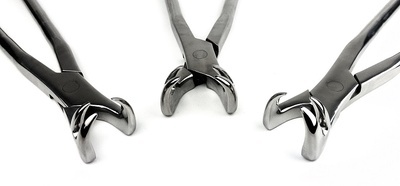 Set of 3 Forceps for Equine Dentistry